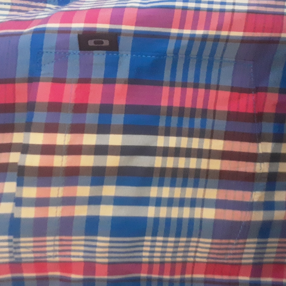 Men's Easter /Spring Oakley Shirt Sz M - Picture 2 of 4